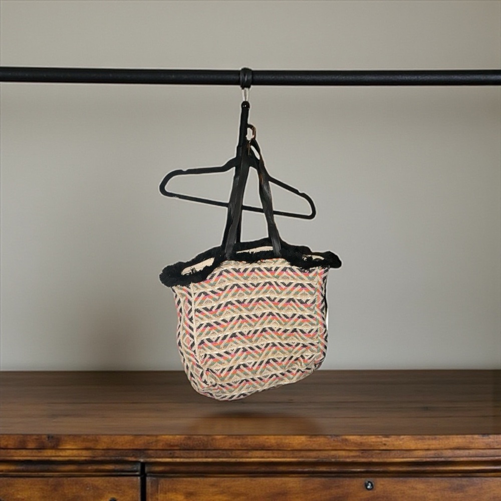 Chic Geometric Tote Bag in Cream and Black large bag